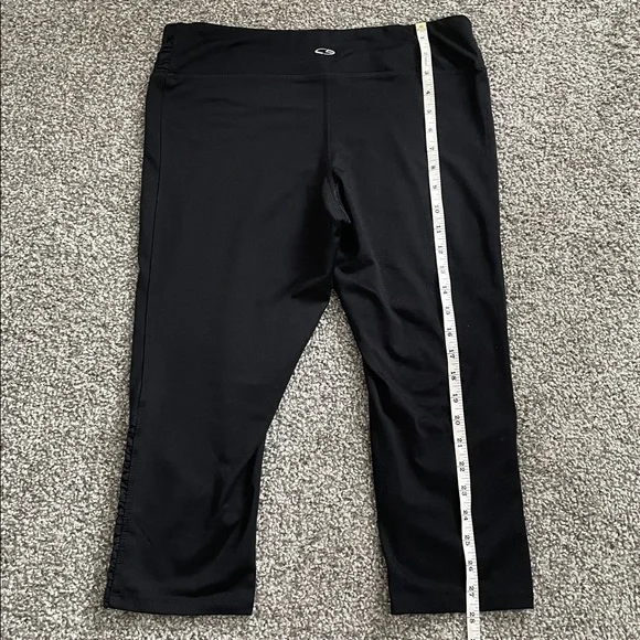 Champion Workout Capris - Picture 5 of 6